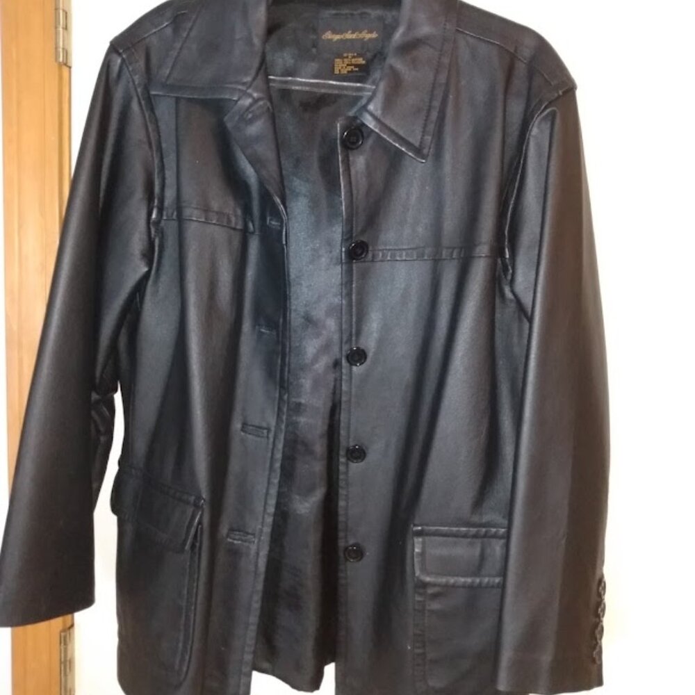 Georgio Sant'Angelo: Woman's leather jacket. Size medium.